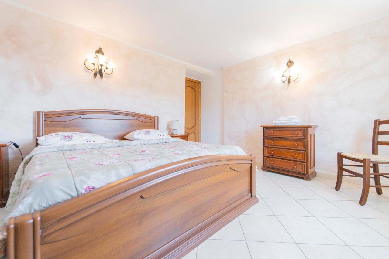 Casa Vacanza Il Portico 莫内利亚 外观 照片